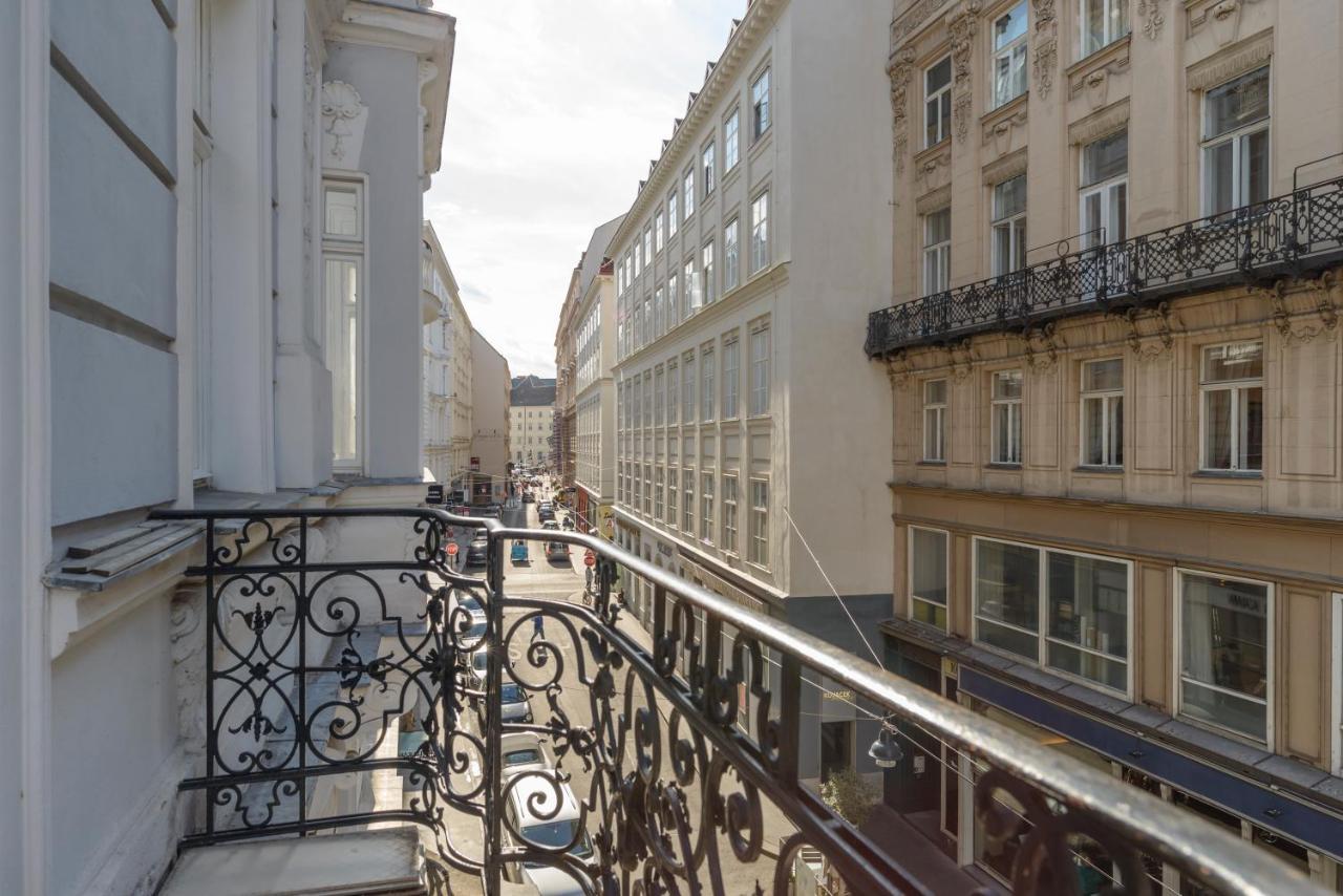 Senator Suite Stephansplatz By Ichbucheat Wien Ngoại thất bức ảnh