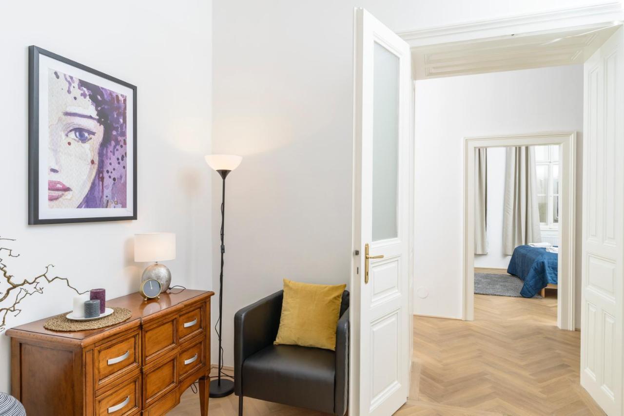 Senator Suite Stephansplatz By Ichbucheat Wien Ngoại thất bức ảnh
